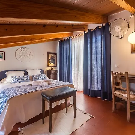 S'engolidor Casa rural Santo Tomás